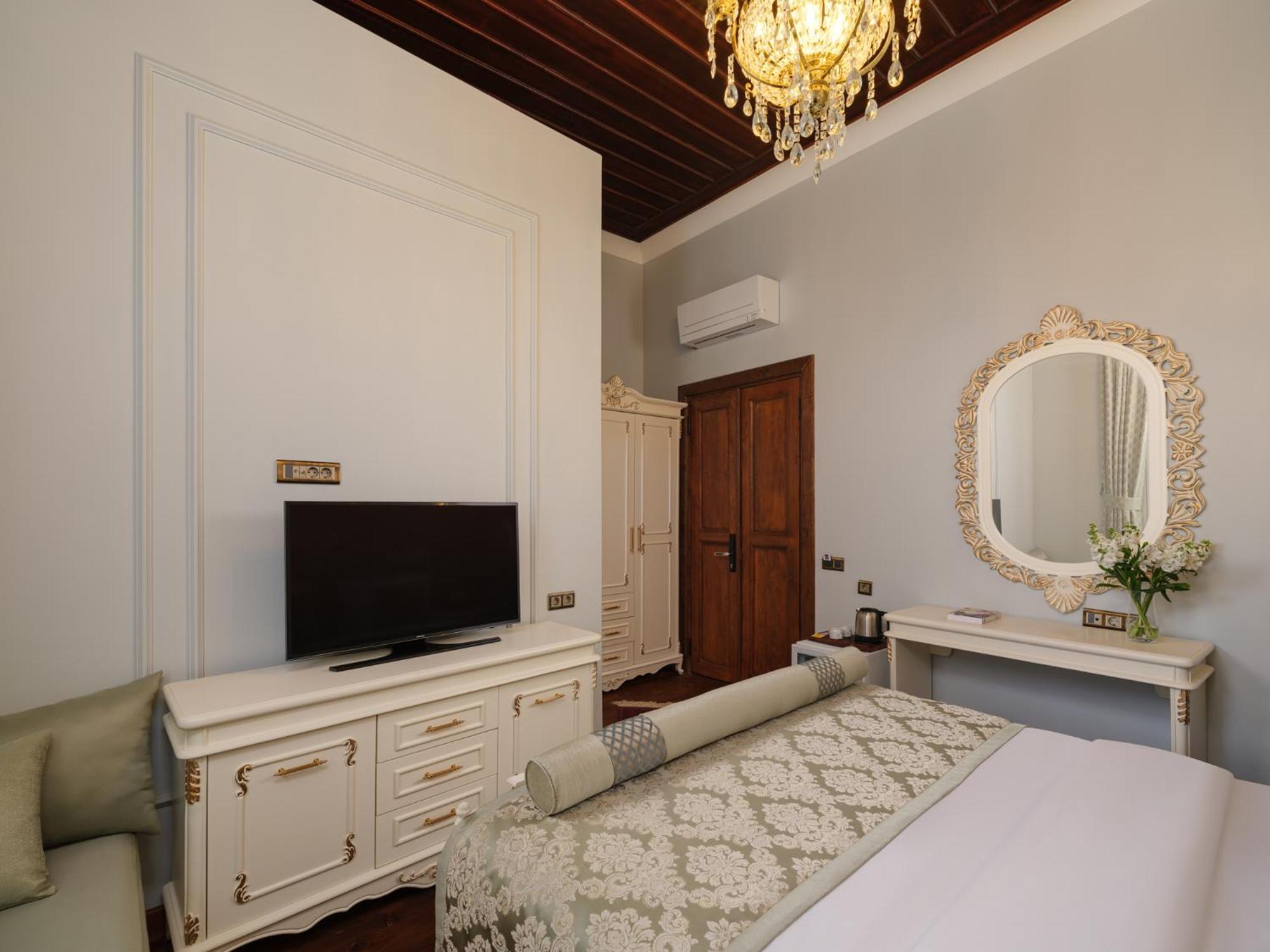 1207 Special Class Hotel